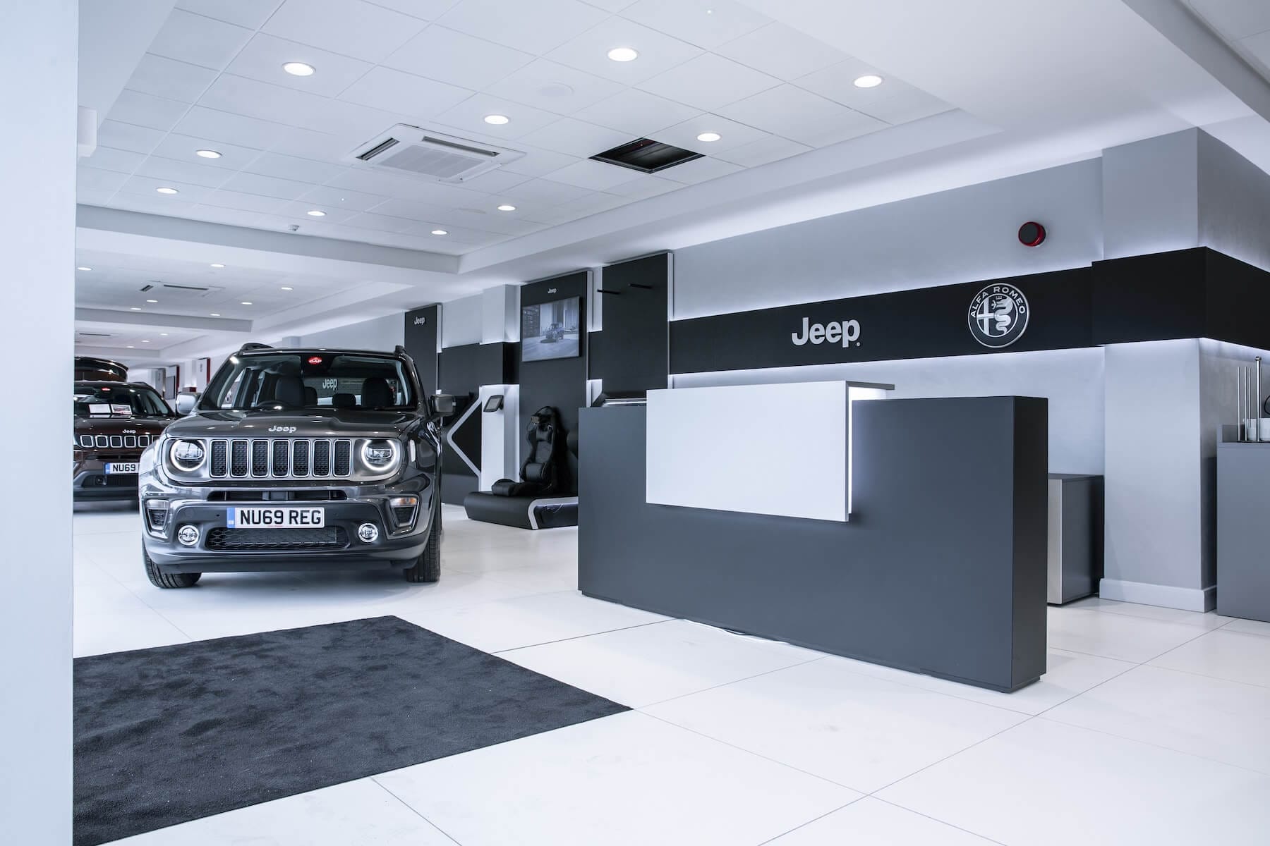 car-showrooms-re-open-across-england-motors-co-uk